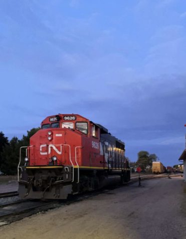 Picture taken by Grace Mrozinski in Stevens Point, Wisconsin.
Train waiting at the yard office in Stevens Point, Wisconsin.